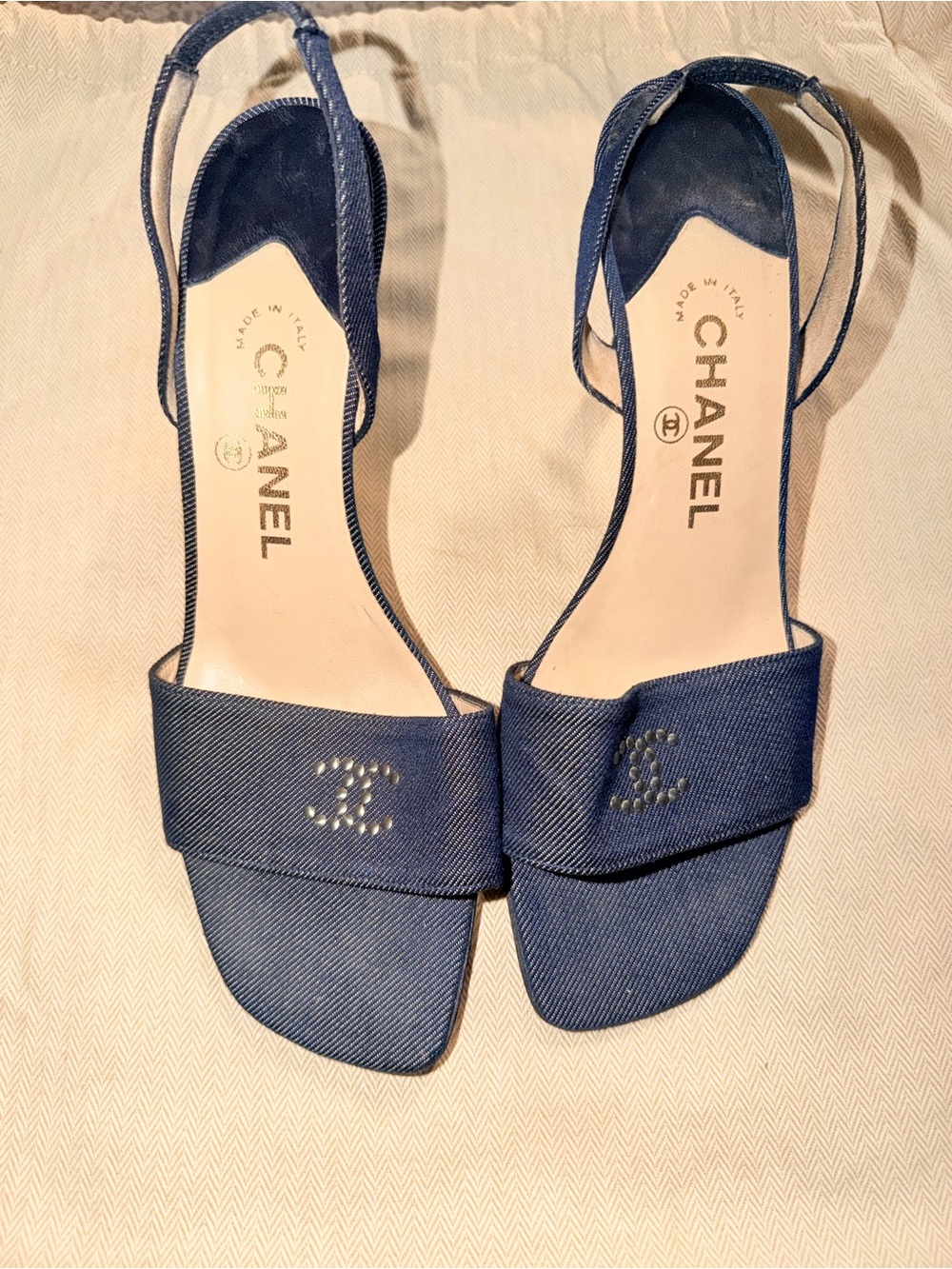 CHANEL Navy Blue Open-Toe Slingback Heels with CC Logo